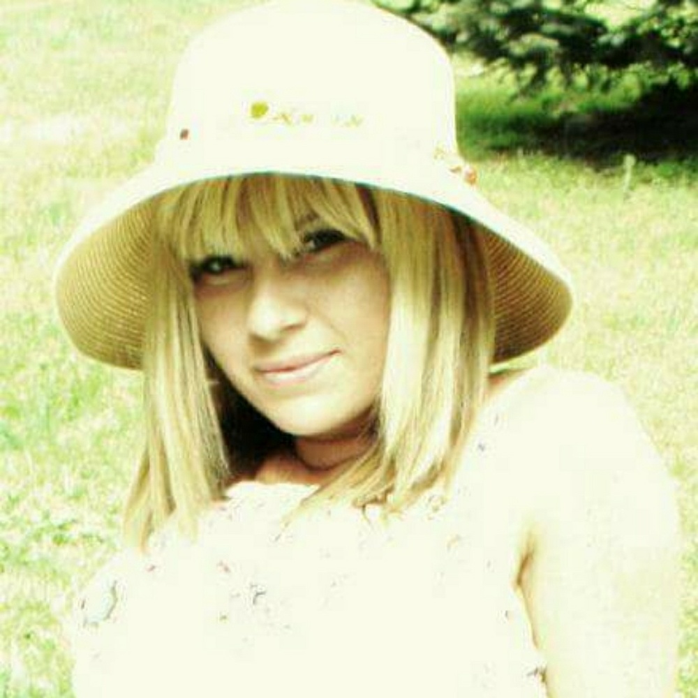 Meet your Posher, Leah